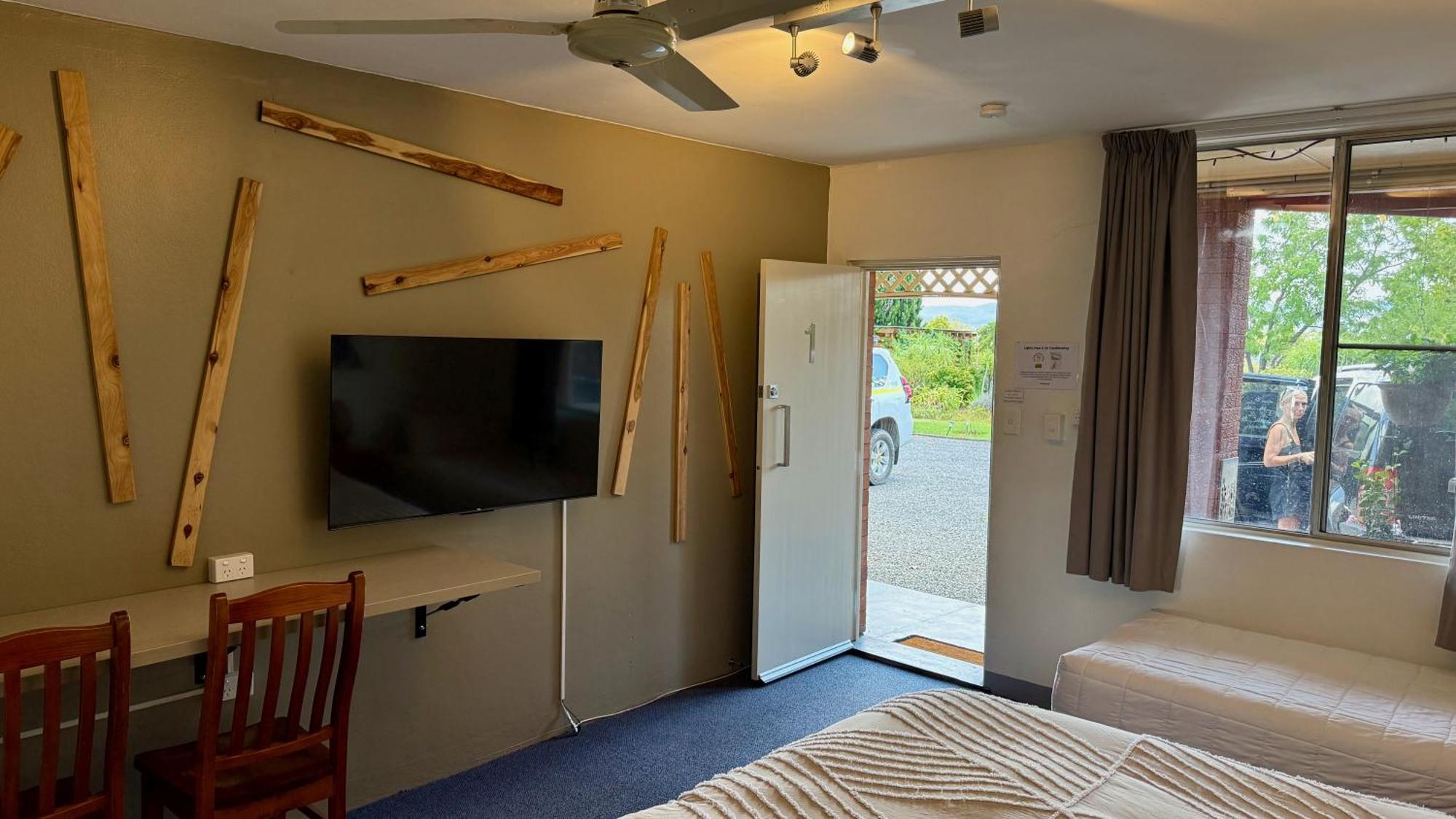 Quirindi Sunflower Motor Inn Zewnętrze zdjęcie